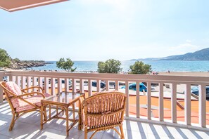 Suite, balcón, vistas al mar | Vistas del balcón