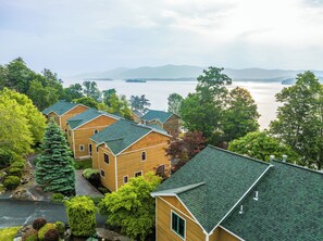 Property grounds - Sun Castle Resort (Lake George)