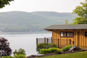 Exterior - Sun Castle Resort (Lake George)