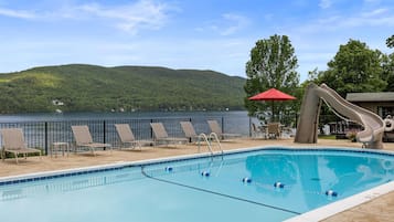 Seasonal outdoor pool, open 9 AM to 8 PM, pool loungers