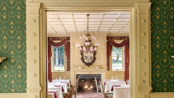 Breakfast and dinner served, American cuisine