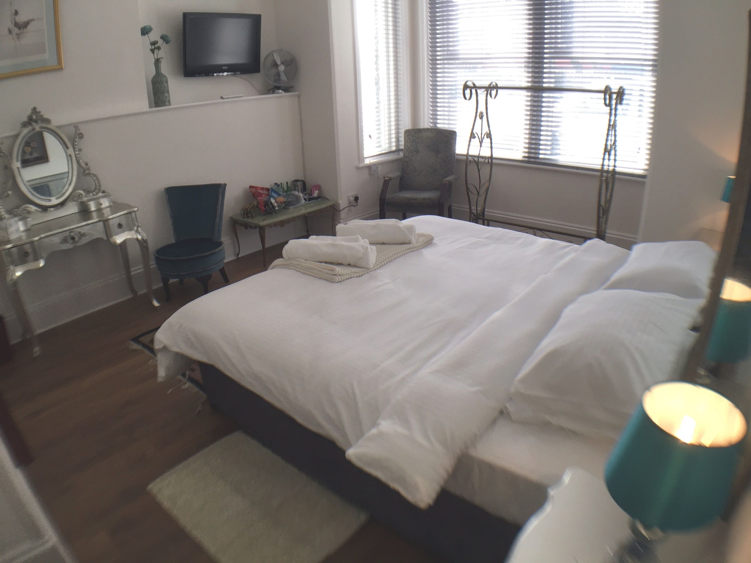 double room | desk, iron/ironing board, free wifi