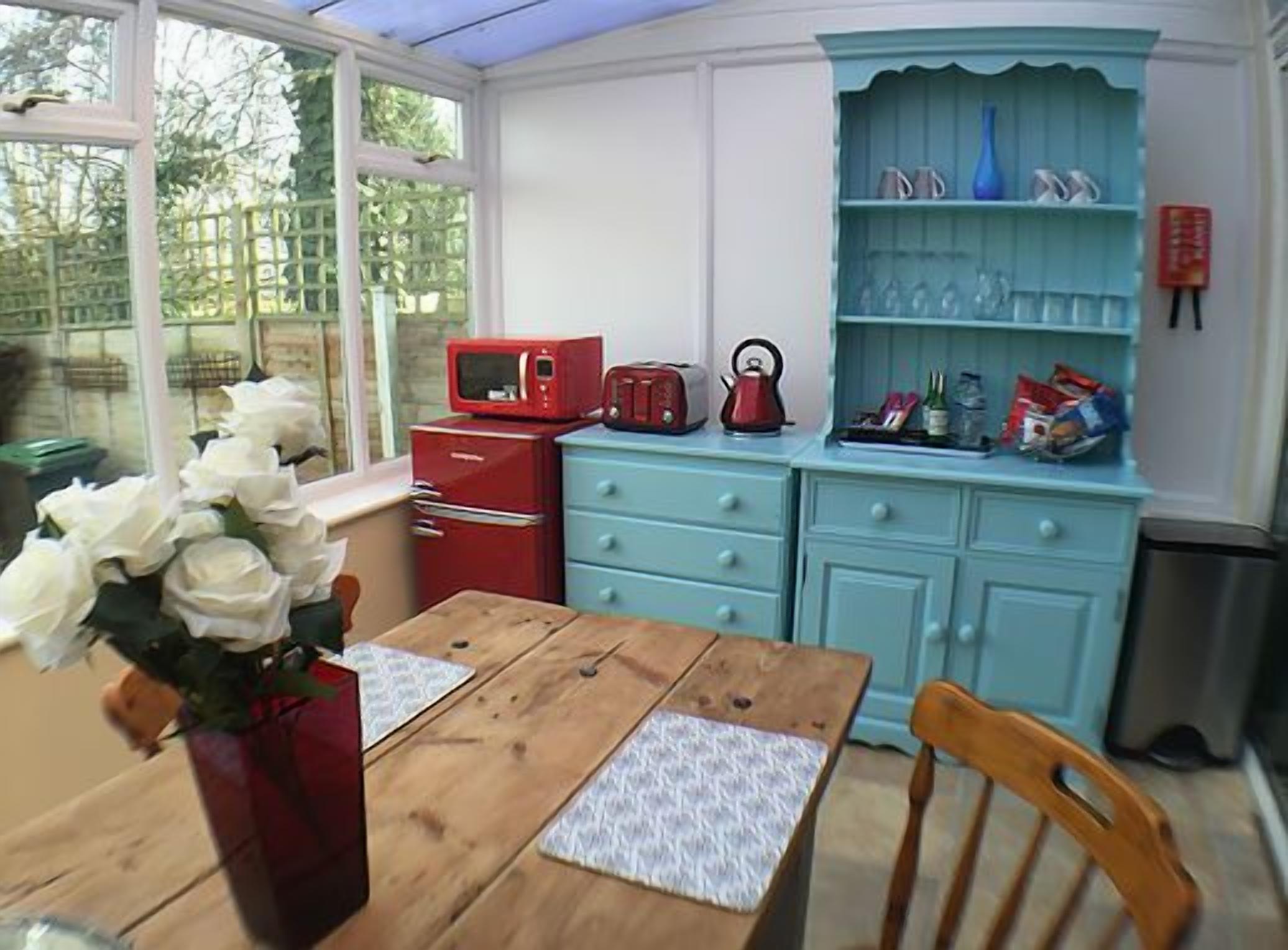 garden suite 2 | desk, iron/ironing board, free wifi