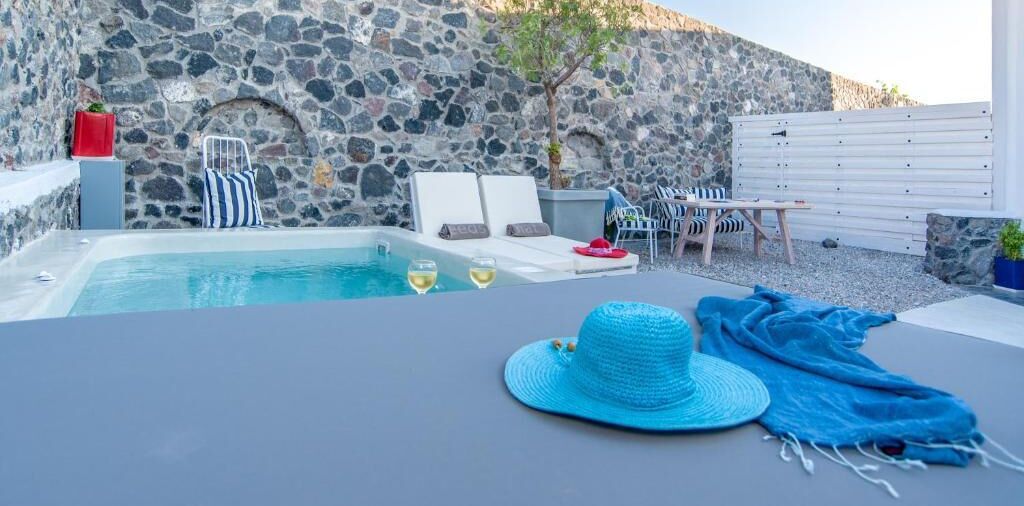 apeiron suite by k&k with exterior hot tub | terrace/patio