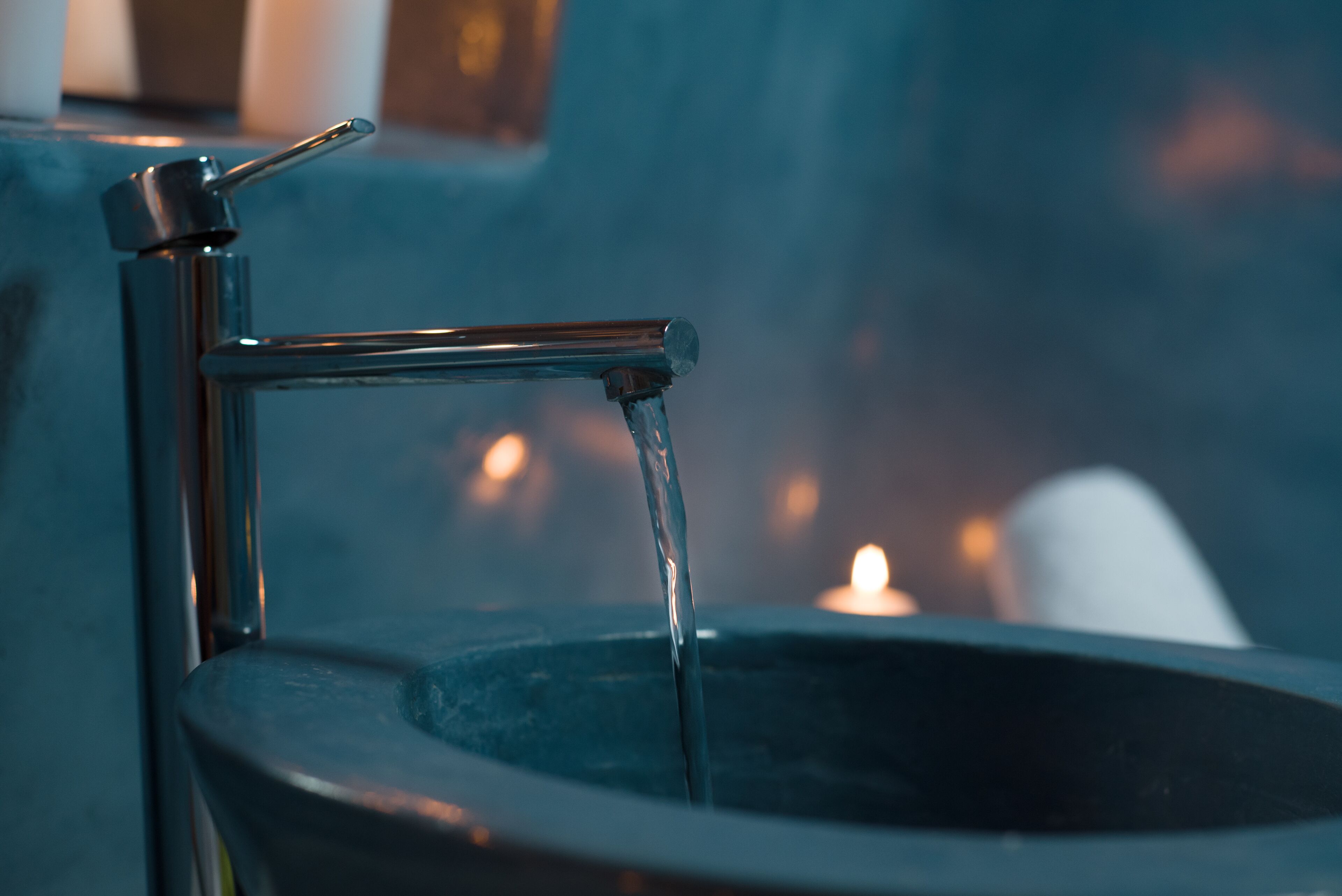 apanemo suite by k7k with exterior hot tub | bathroom | shower, rainfall showerhead, designer toiletries, hair dryer