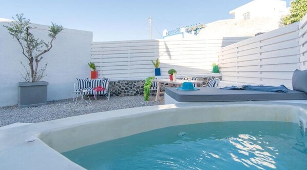 Apoplous Suite by K&K with Exterior Hot Tub | Terrace/patio