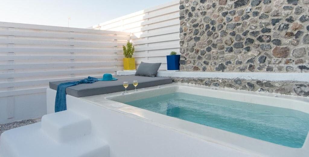 apeiron suite by k&k with exterior hot tub | terrace/patio