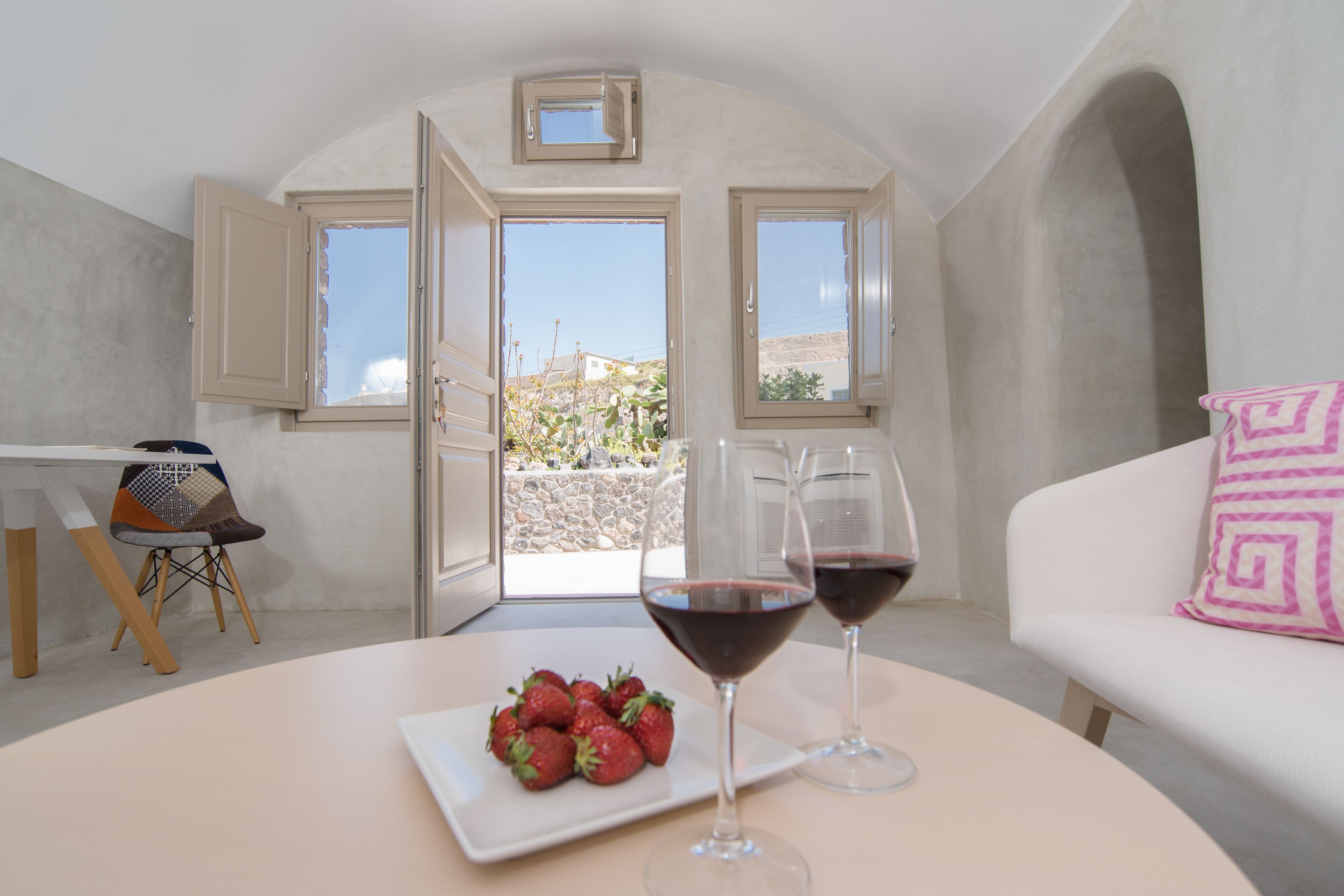 apanemo suite by k7k with exterior hot tub | premium bedding, minibar, in-room safe, individually decorated