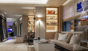 Lobby sitting area - Somewhere Boutique Hotel Vouliagmeni (Vari-Voula-Vouliagmeni)