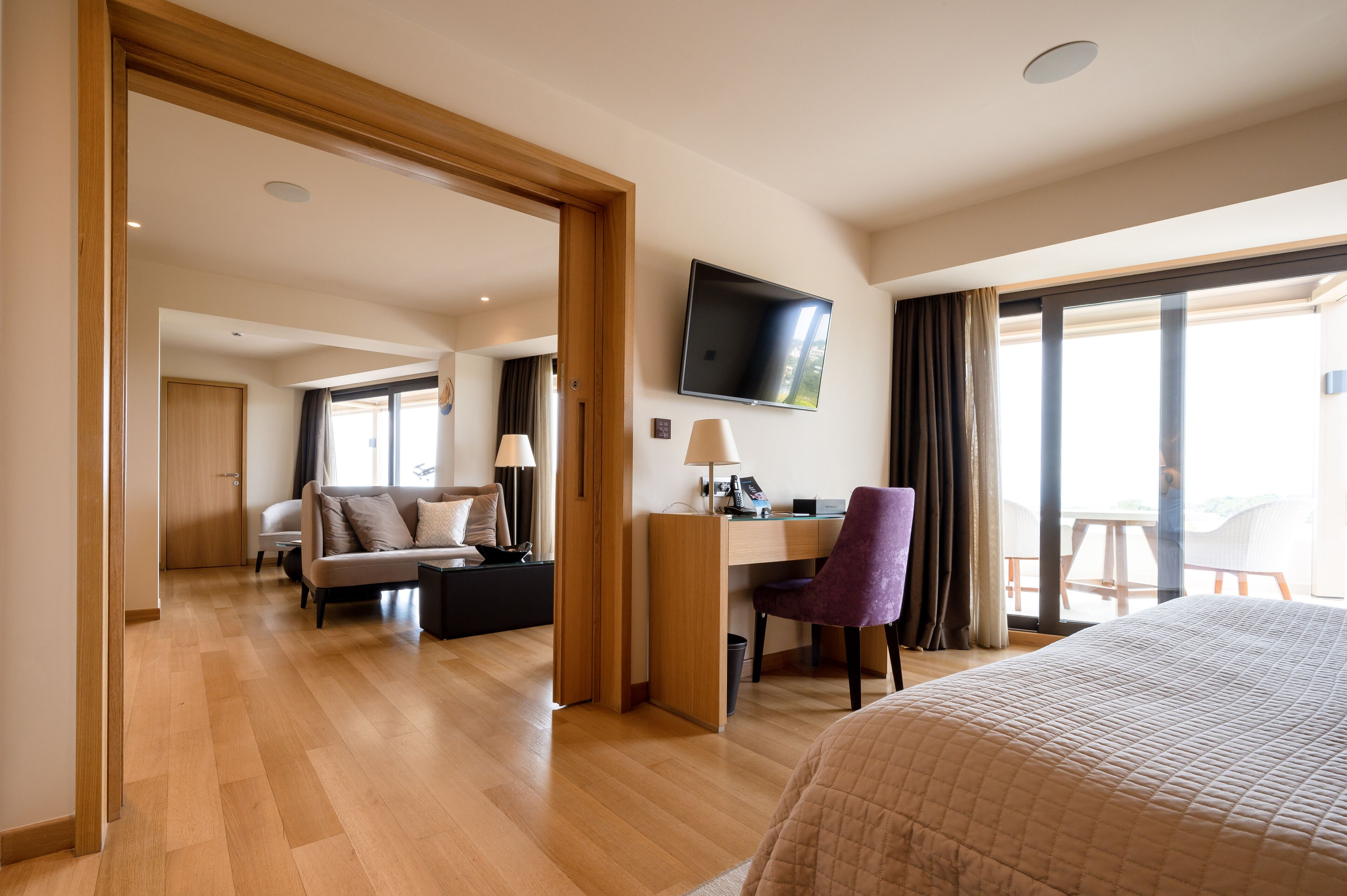 penthouse, sea view | premium bedding, minibar, in-room safe, desk