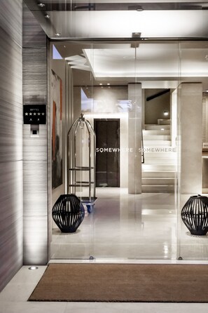 Entrée de l’hébergement