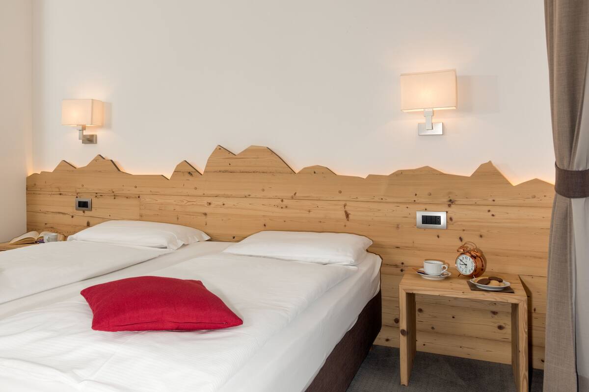 Coffres-forts dans les chambres, bureau, chambres insonorisées