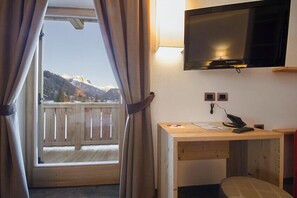 Quadruple Room (Mountain) | Room amenity