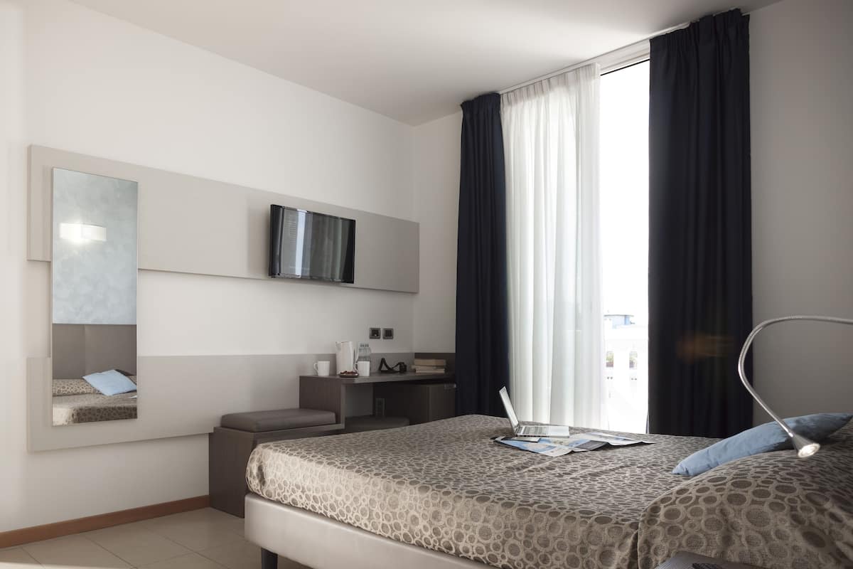 Family Suite | Premium bedding, in-room safe, individually decorated