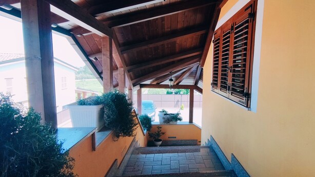 Front of property - Stranamore (Rome)