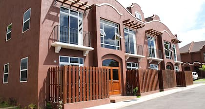Casa Pinto Guest Apartments