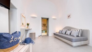 Villa 1 bedroom (Alia) | Living area - Nereids Villa Santorini (Santorini)