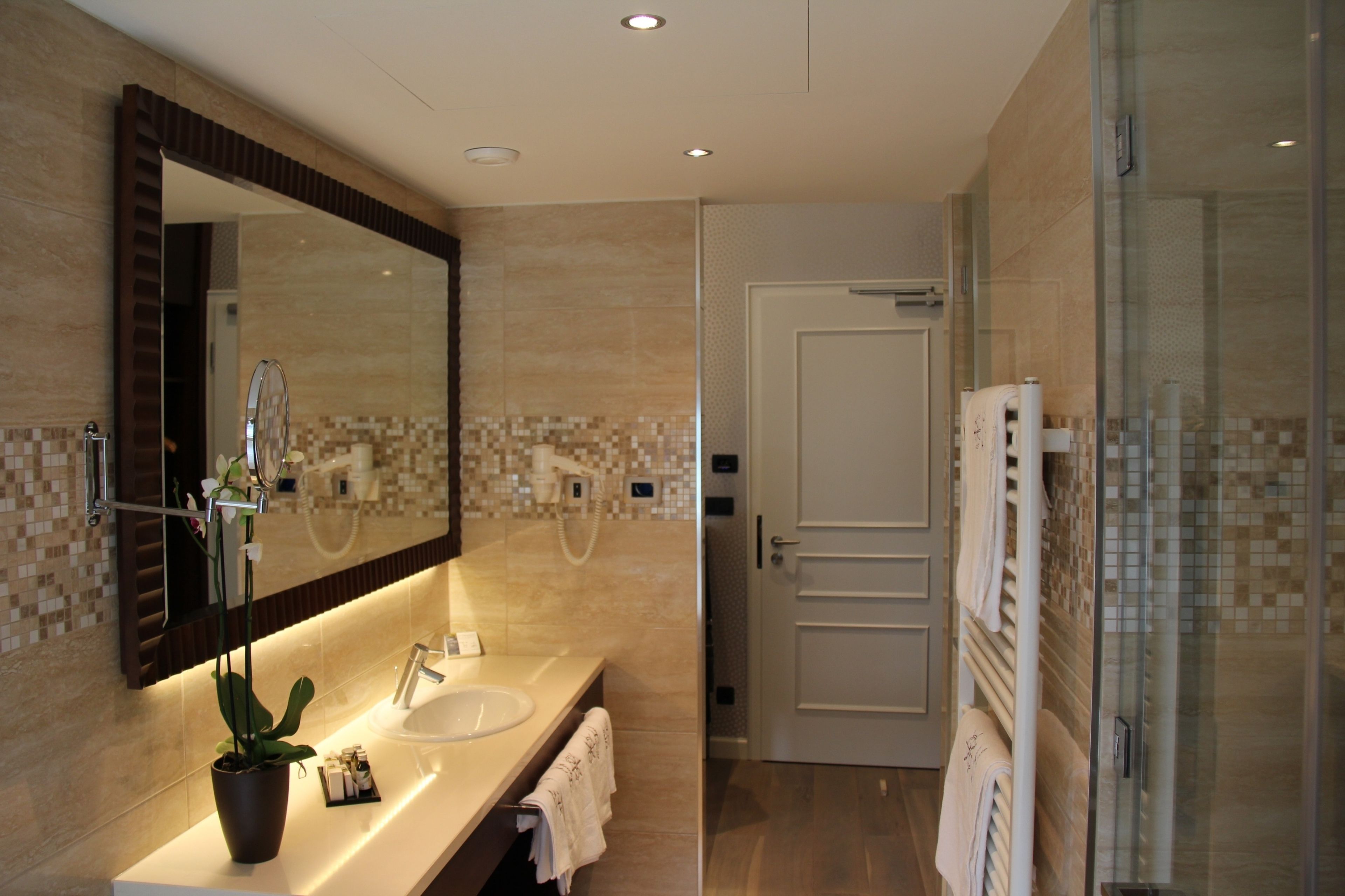 suite | bathroom | shower, slippers, towels