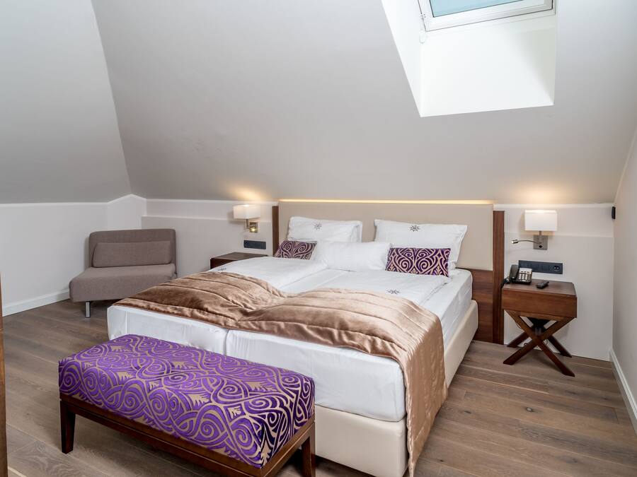 Superior Triple Room | In-room safe, blackout drapes, soundproofing, iron/ironing board