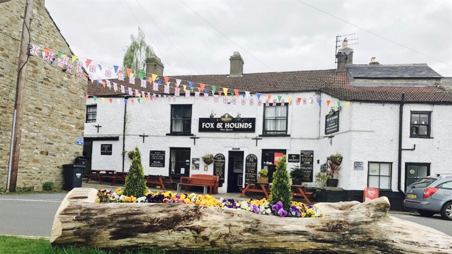 The Fox & Hounds Inn
