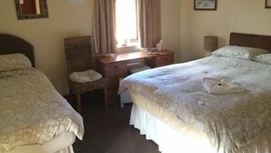 Double or Twin Room, Ensuite