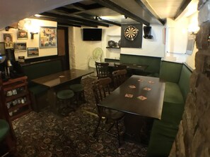 Bar (on property) - Fox & Hounds Inn (Leyburn)