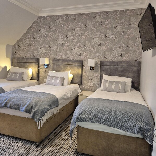 Triple Room, Private Bathroom (Room 2)