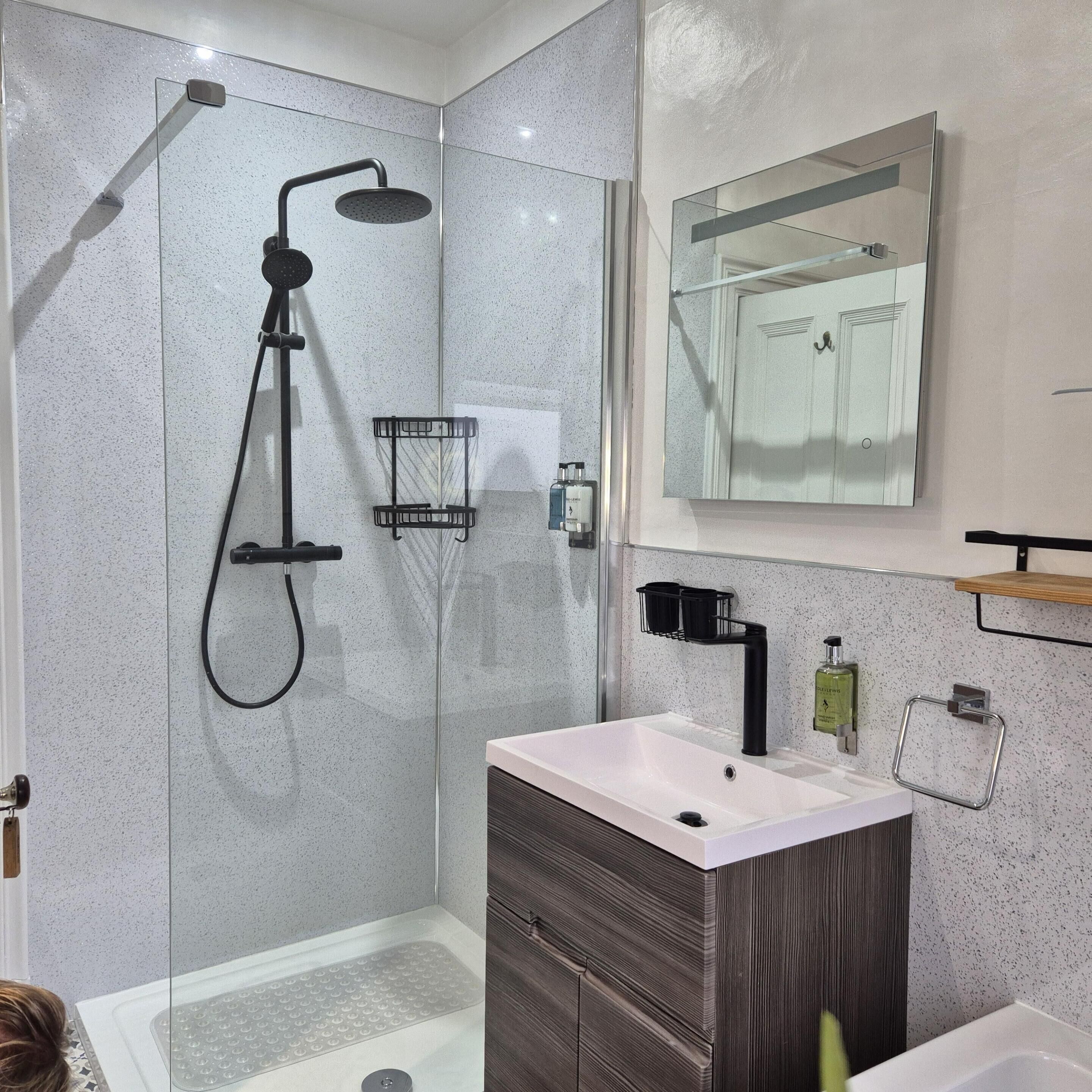 Triple Room, Private Bathroom (Room 2)