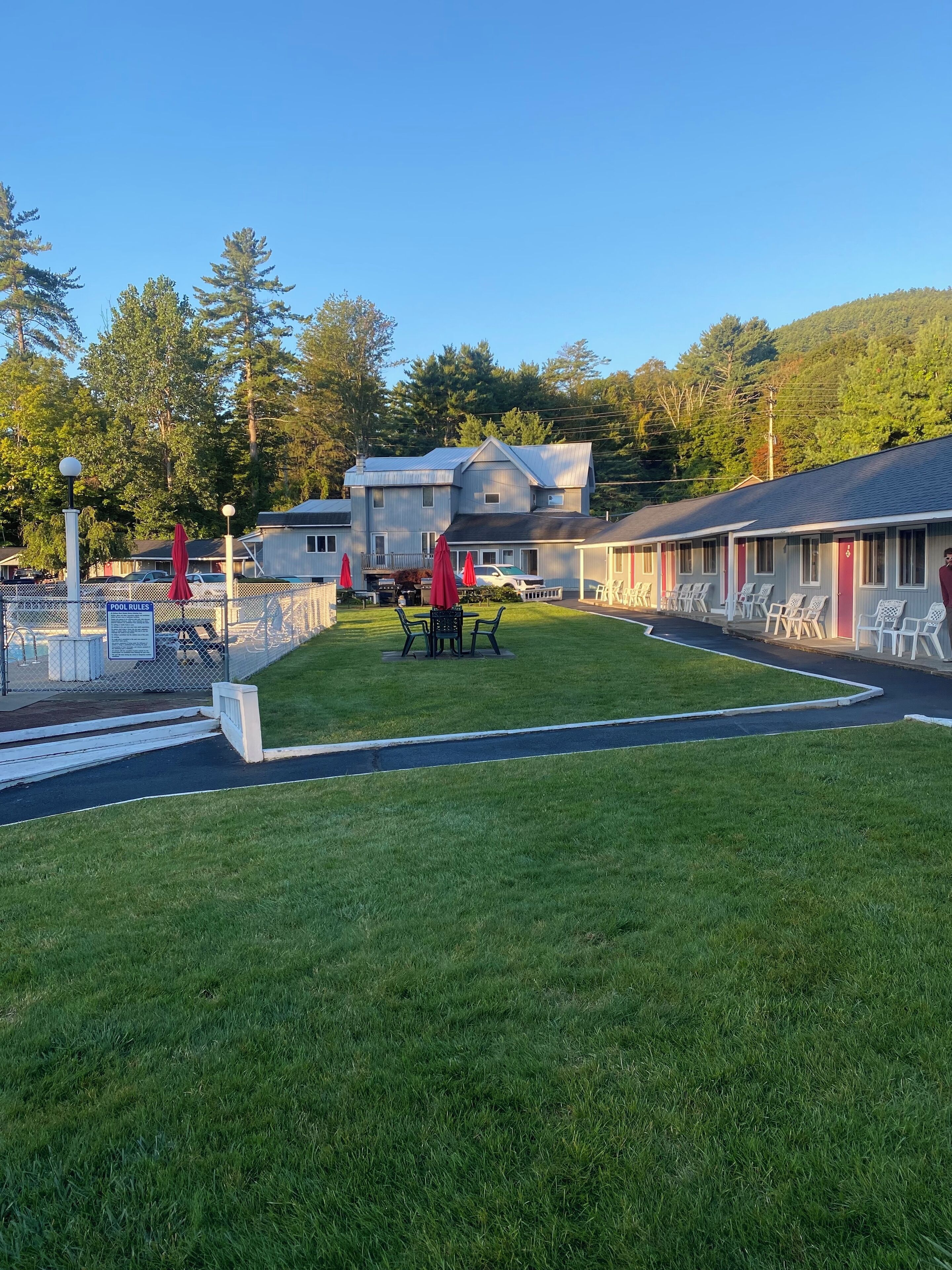 Foto - Barberry Court Motel &Cabins