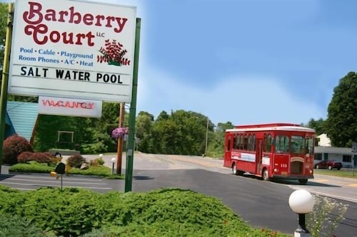 Barberry Court Motel