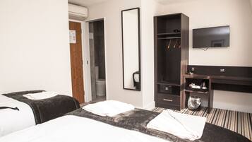 In-room safe, desk, blackout drapes, free WiFi