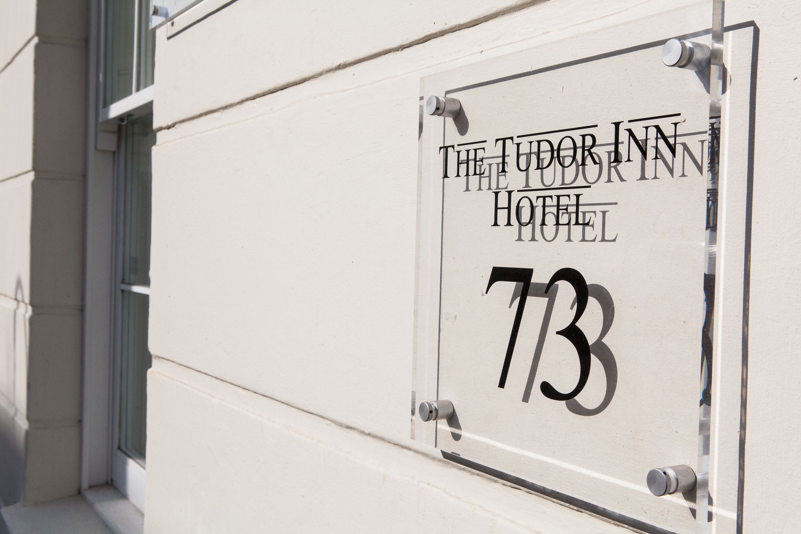 Photo - The Tudor Inn Hotel