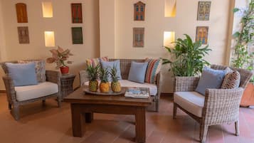 Televisión LCD de 32 pulgadas con canales vía satélite y televisión