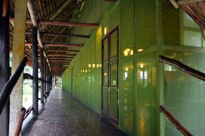 Exterior - Explorama Lodge (Indiana)