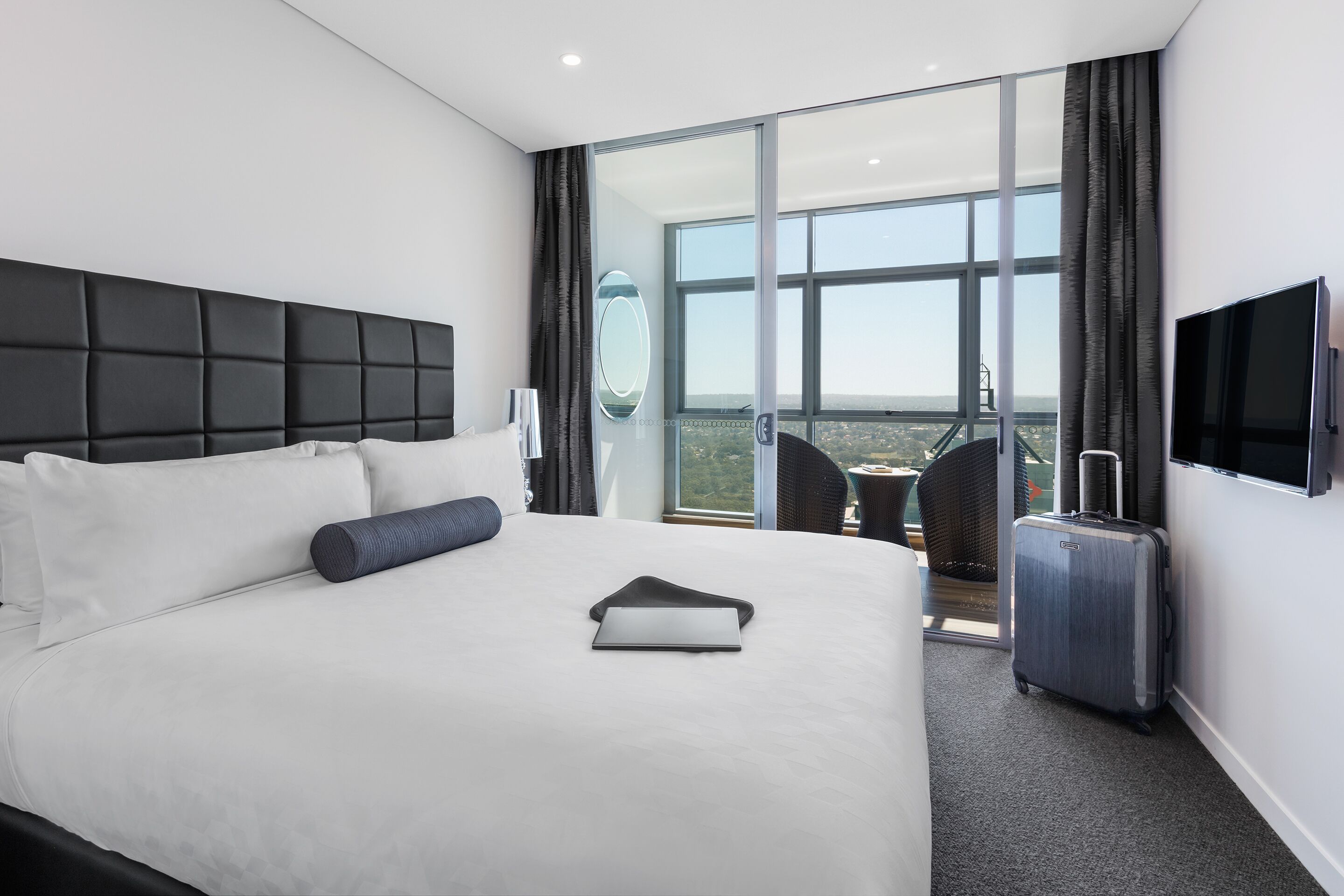 Three Bedroom Altitude Suite | Premium bedding, in-room safe, desk, laptop workspace