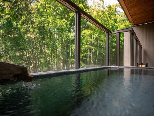 Yamanaka Onsen Kuriya Yasohachi