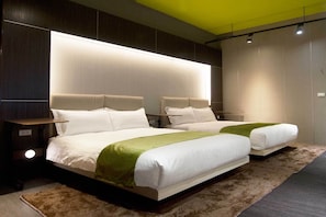 Deluxe Family Room | Free minibar, desk, soundproofing, free WiFi