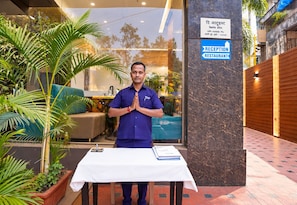 Unclassified image, 4 of 38, button - The Altruist Andheri Hotel (Mumbai)