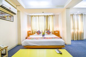 Ropa de cama de alta calidad y escritorio 