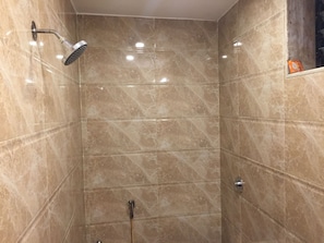 TRIPLE BED AC ROOM | Bathroom shower