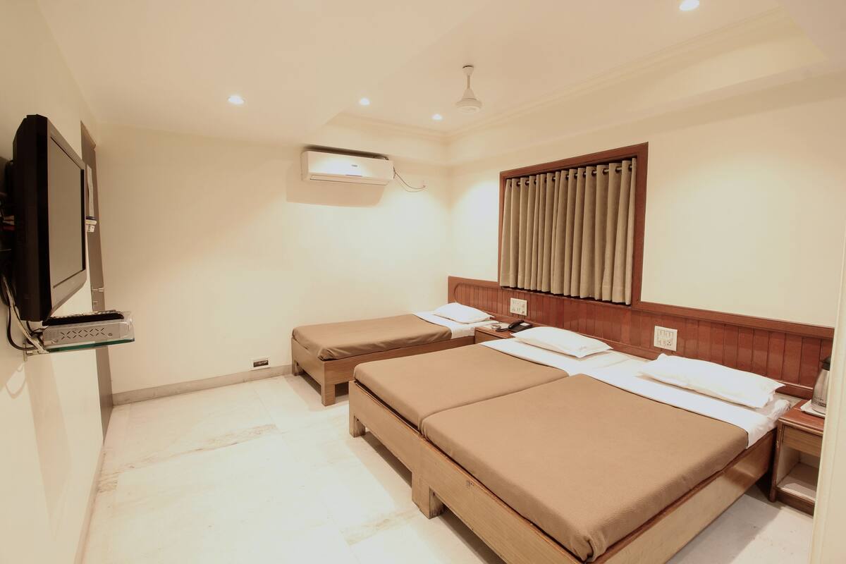 1 غرفة نوم ومكتب وتجهيزات عازلة للصوت وواي فاي مجانًا