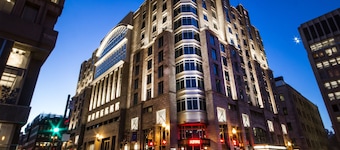  Hôtel Palace Royal Centre-Ville par JARO