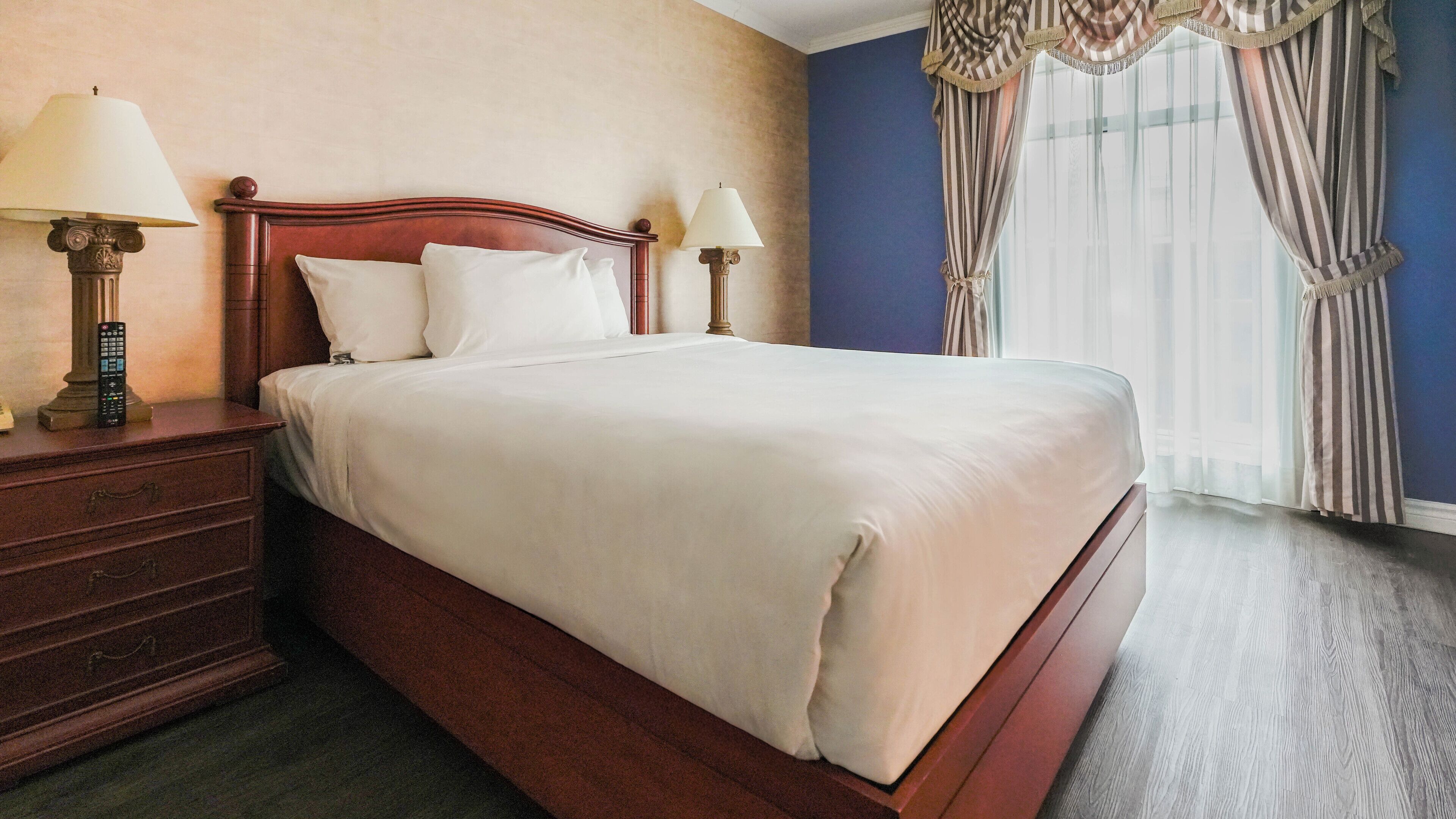 Exterior View Suite, 1 Queen bed and Sofa-bed | Memory foam beds, in-room safe, desk, blackout drapes