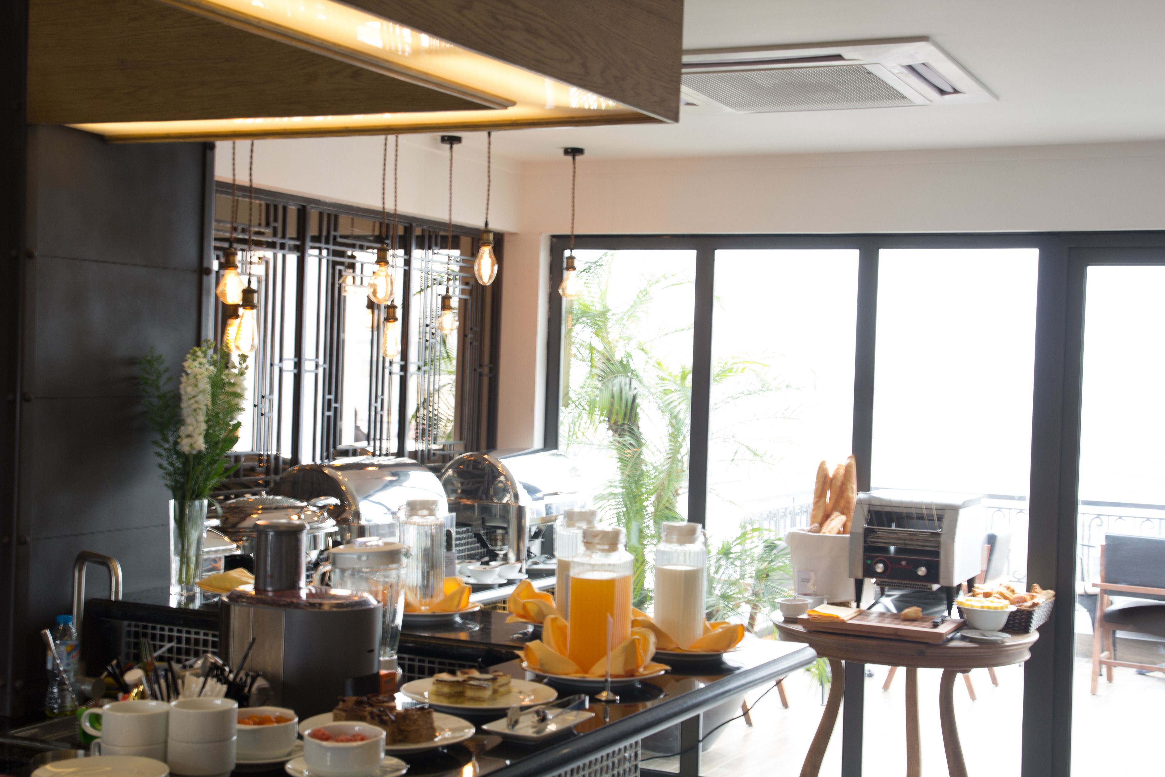 Photo - Bespoke Trendy Hotel Hanoi