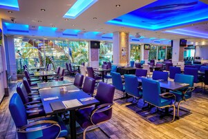 Food court