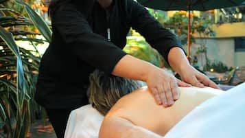 Couples treatment room(s), sauna, body treatments, hydrotherapy