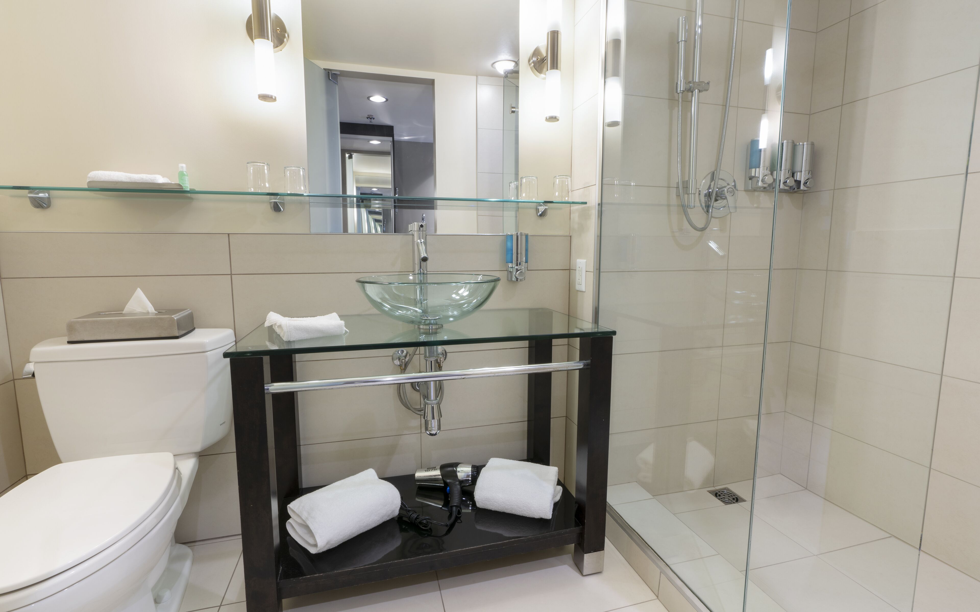 classic room, 1 queen bed and 1 queen murphy bed | bathroom | free toiletries, hair dryer, towels