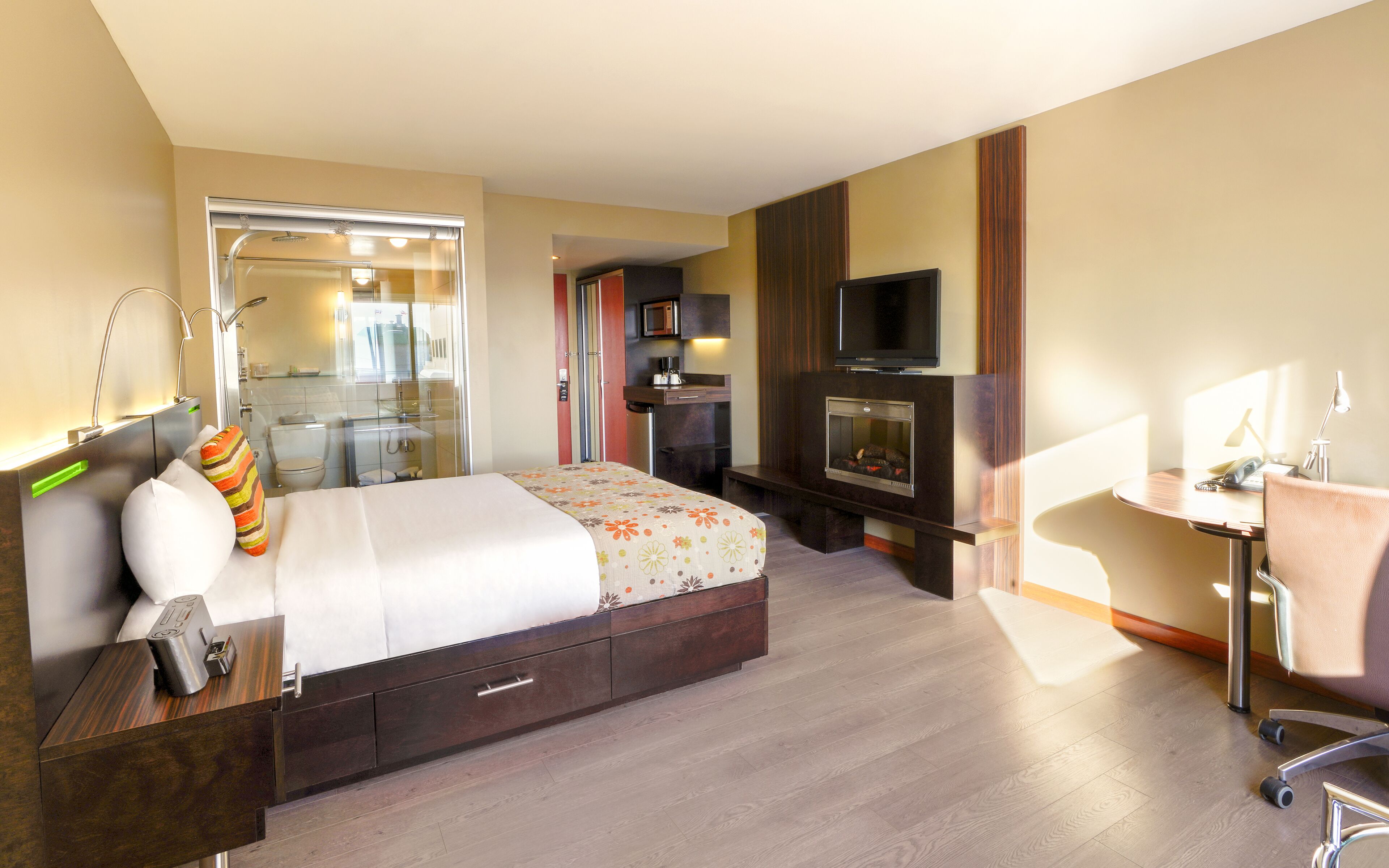 Foto - Hôtel Must Aéroport de Québec par JARO