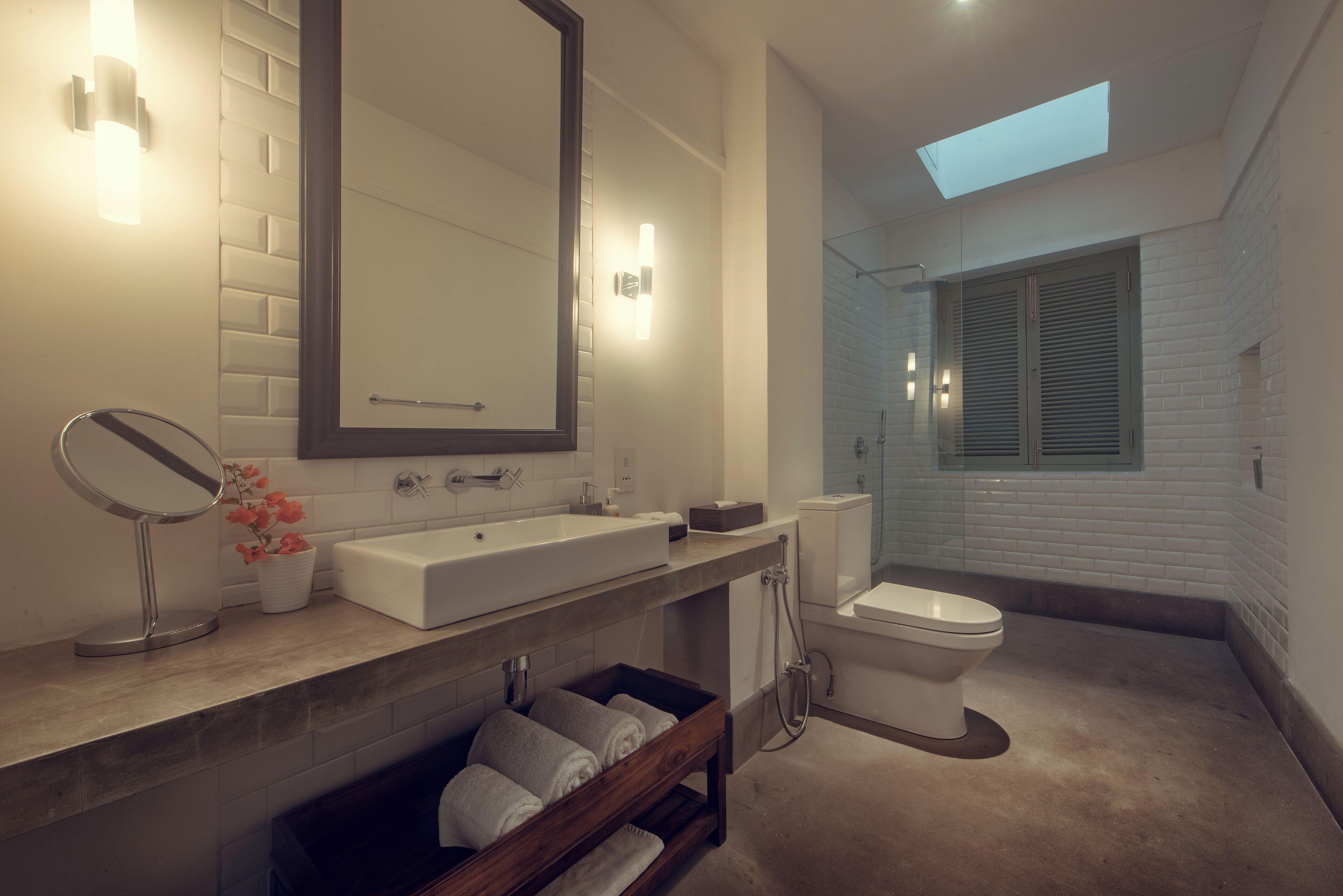 Banyan Twin Bedroom | Bathroom