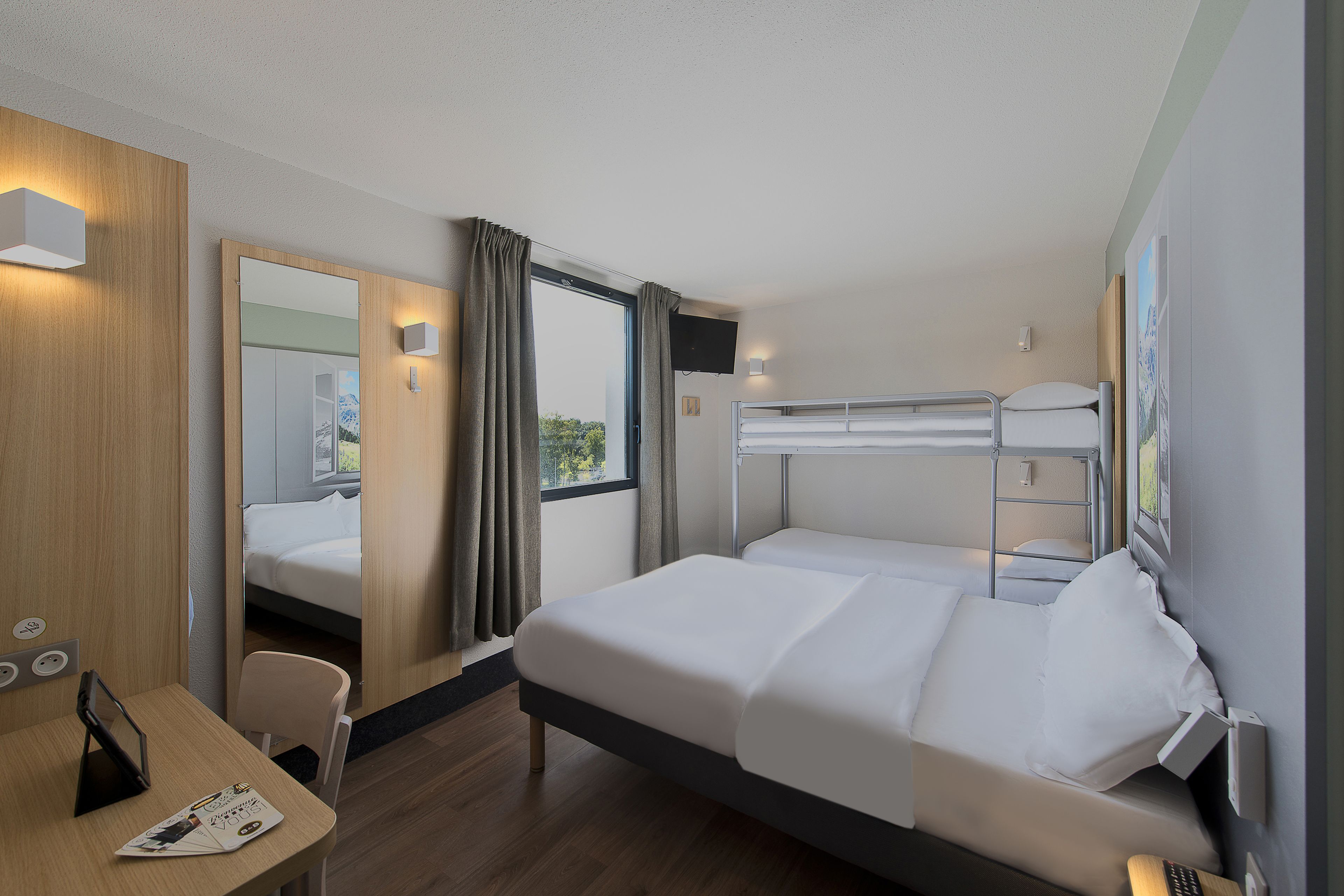 Photo - B&B HOTEL Pau Zénith